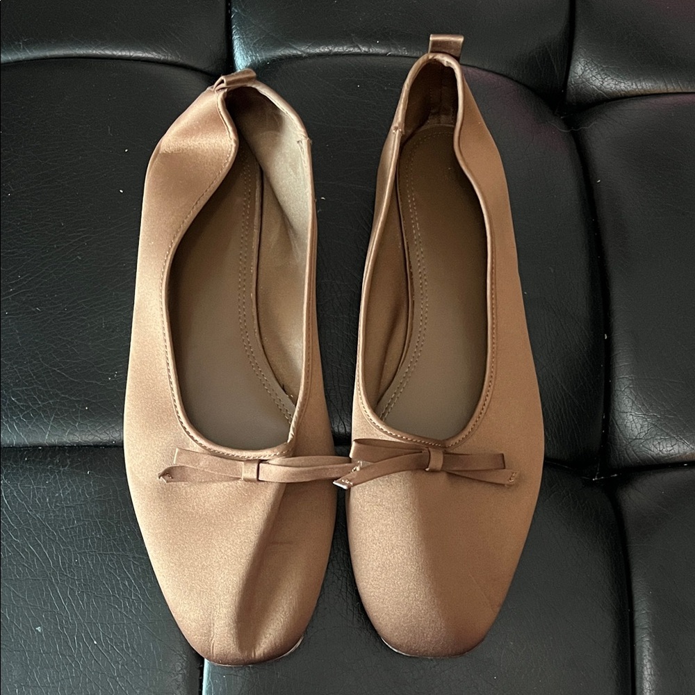 Elegant Brown Women's Flats
